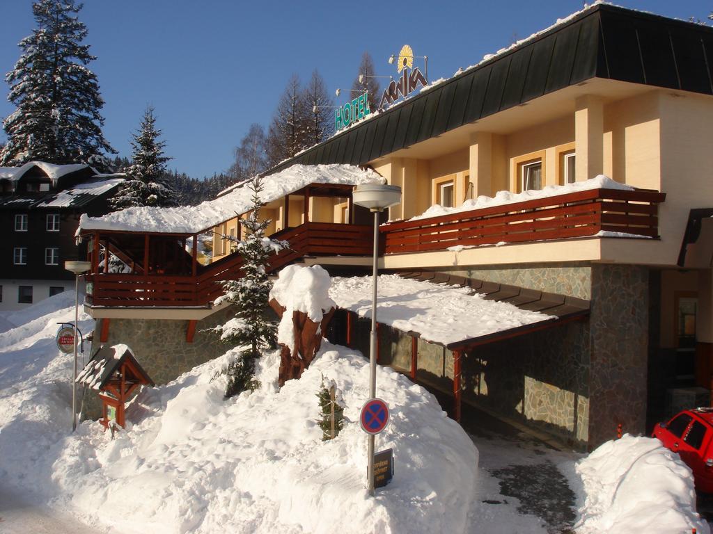 Hotel Arnika Janske Lazne Luaran gambar